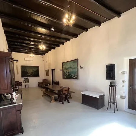 Katharsis - 15th C Venetian Palace - Naxos Old Town I