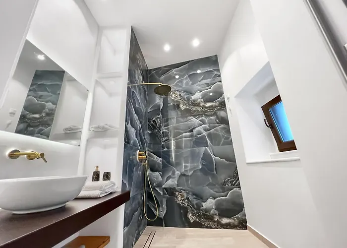 Διαμέρισμα Katharsis - 15th C Venetian Palace - Naxos Old Town I Naxos City