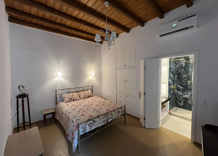 Διαμέρισμα Katharsis - 15th C Venetian Palace - Naxos Old Town I Naxos City