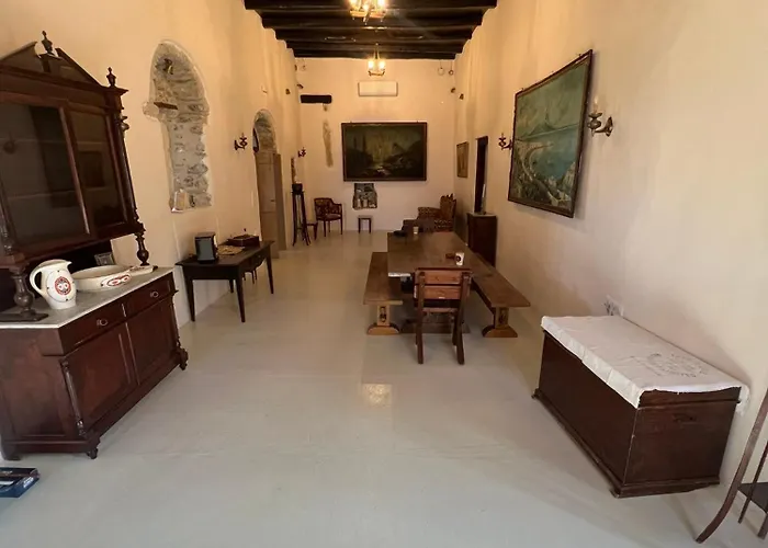 Διαμέρισμα Katharsis - 15th C Venetian Palace - Naxos Old Town I