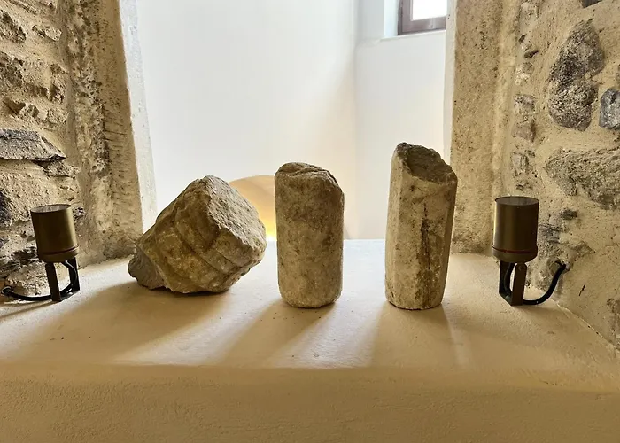 Διαμέρισμα Katharsis - 15th C Venetian Palace - Naxos Old Town I *