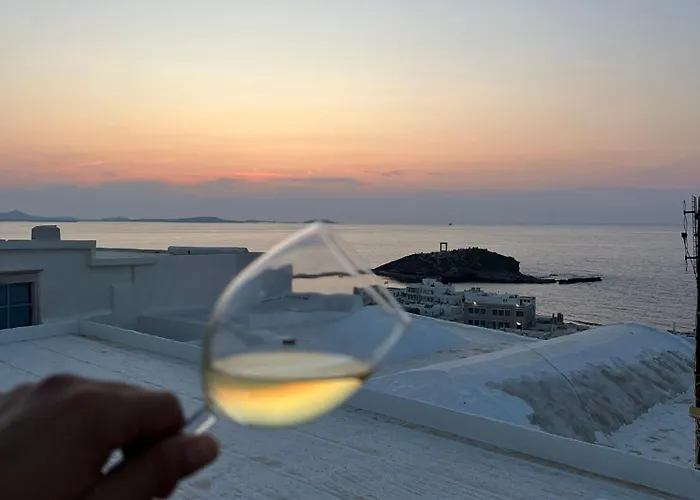 Διαμέρισμα Katharsis - 15th C Venetian Palace - Naxos Old Town I *